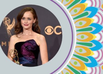 Alexis Bledel Height
