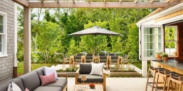 How to Turn an Ordinary Backyard Into a Relaxing Outdoor Retreat