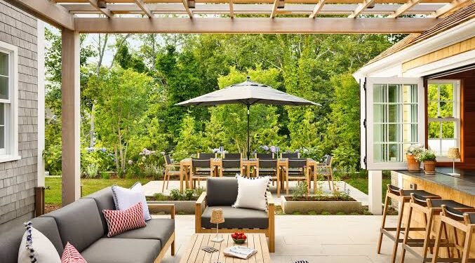 How to Turn an Ordinary Backyard Into a Relaxing Outdoor Retreat