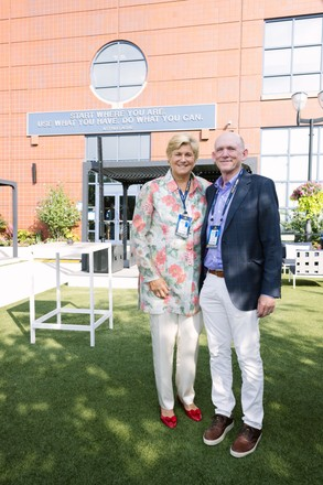 Albert Bourla and Gail Boudreaux